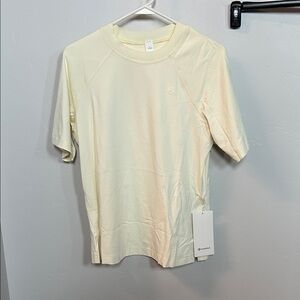 NWT lululemon athletica Back Vent Short Sleeve Cream Tee